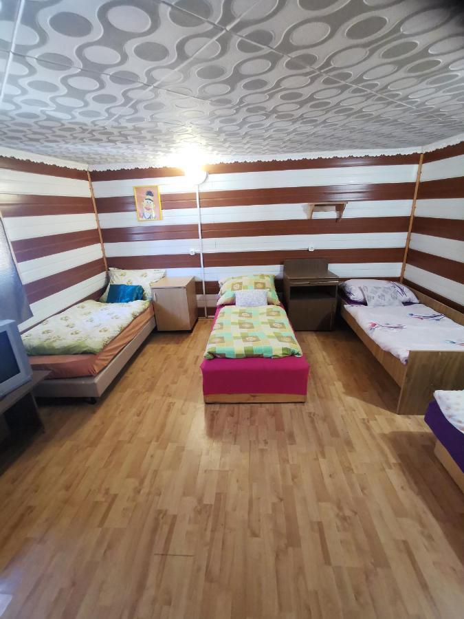 Edit Vendeghaz Tiszaújváros Zewnętrze zdjęcie