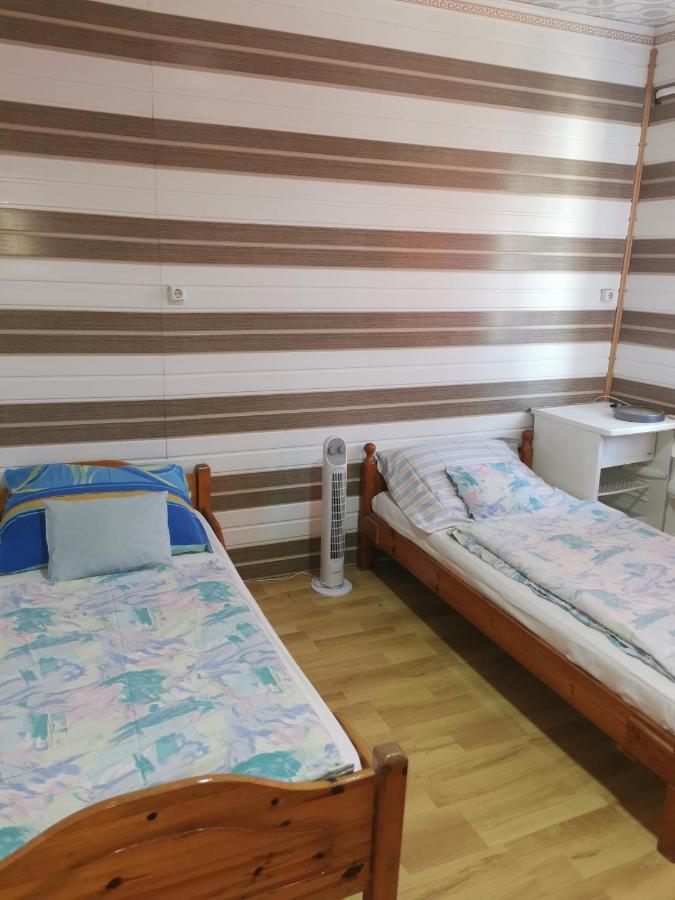 Edit Vendeghaz Tiszaújváros Pokój zdjęcie